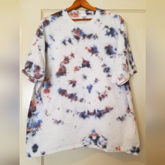 Gildan Other - Gildan homemade tye dye mens XXL short sleeved t-shirt, 100% cotton.